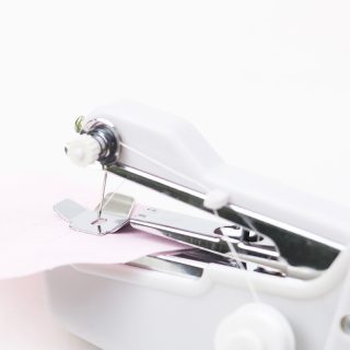 Handy Stitch Handheld Electric Sewing Machine Set Household Portable Mini Sewing Machine - Image 3